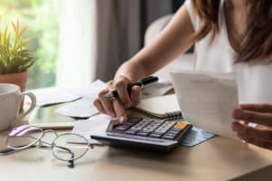 ค่าธรรมเนียมใบอนุญาติผู้สอบบัญชีออนไลน์ Cpa 9 ใบอนุญาตได้แก่?