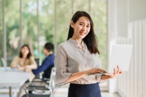 ลูกจ้างบริหารชีวิตการงานความสมดุลระหว่าง 2 ที่ได้รับมอบหมาย?