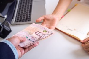 เงินสดบทบาทและ 7 การจัดการในธุรกิจและการเงินส่วนบุคคลโดยตรง?