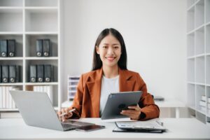 รายได้ค่าบริการ มีอะไรอยู่หมวดไหนบันทึกบัญชี 9 รายได้ใช้จ่าย?