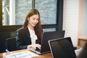 บัญชีแยกประเภท ที่จะนำข้อมูลไปใช้ในการสรุป 2 ผลการดำเนินงาน?